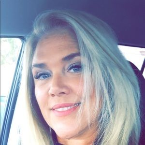 Meet your Posher, Aimee